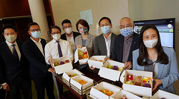 时隔13年 立法会再辩论“告别议案”