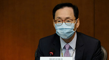 陈健波：过去香港社会“礼崩乐坏”受立法会秩序影响