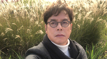 谭咏麟被指出轨女粉丝 艺能公司辟谣称将采取法律行动