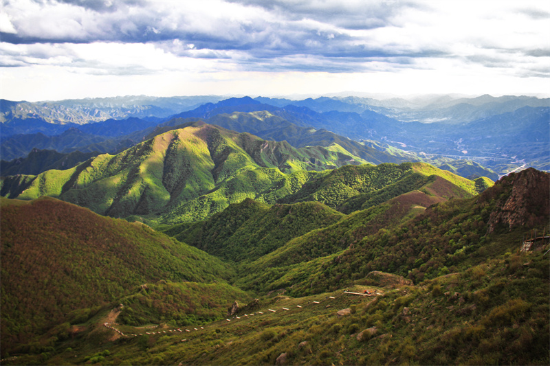 四季灵山：四时之景不同 乐亦无穷