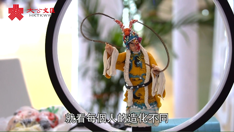 面塑传人挑战肉眼极限 5毛钱硬币上雕出“十八罗汉”