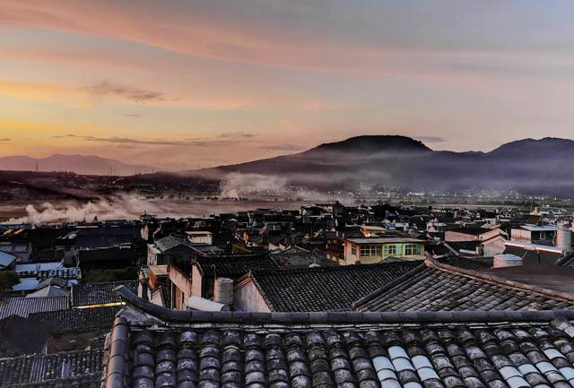 和顺古镇：“士和民顺”的滇西小镇 “诗与远方”竟是当下寻常