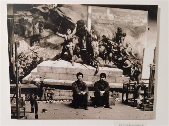 “掷标枪的人”还原陈逸飞成长足迹