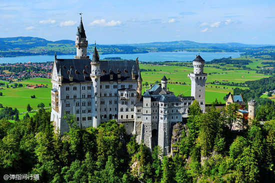 绝美田园风光簇拥下的浪漫新天鹅堡 如梦似幻下自成一派的传奇