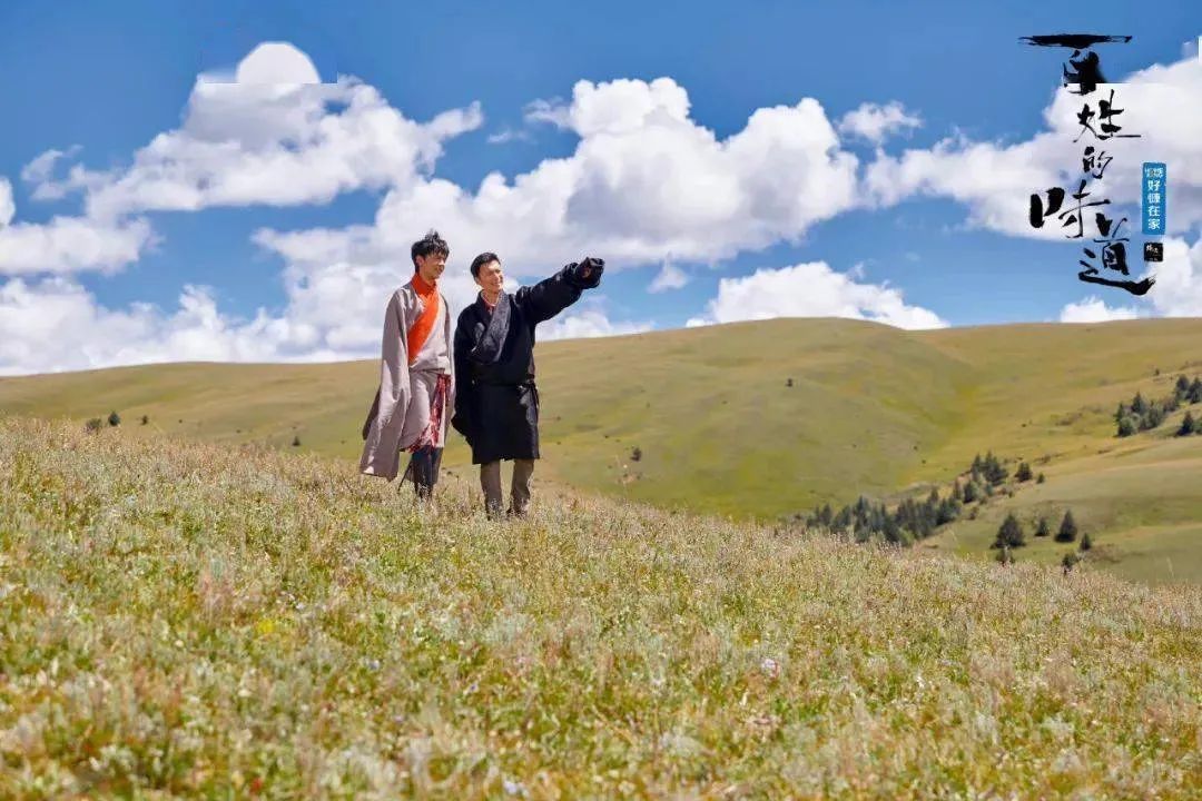 这两个男人，让香港和理塘组了个“CP”