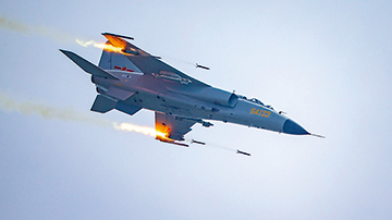 中国海军日前曝光新型反舰导弹 对地对舰全能空射武器