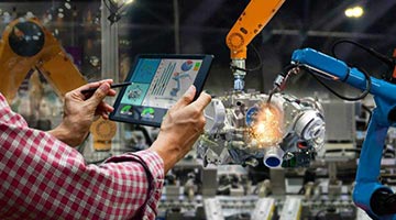 今年国内生产总值预期增长5.5%左右 经济增速预期目标为何这样定？