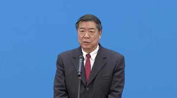 何立峰：5.5%左右的经济增长预期目标经过努力可以实现