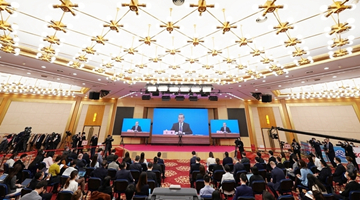 王毅谈中美关系：用“三原则”替代“三分法”