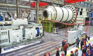 “洛阳造”特大型高端矿山装备交付