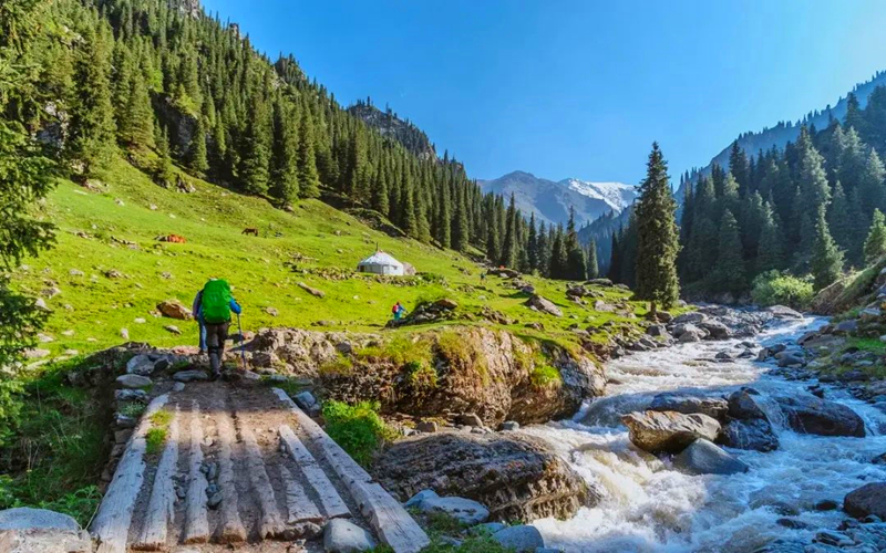 新疆这10条丝路古道 十分值得你去走走！