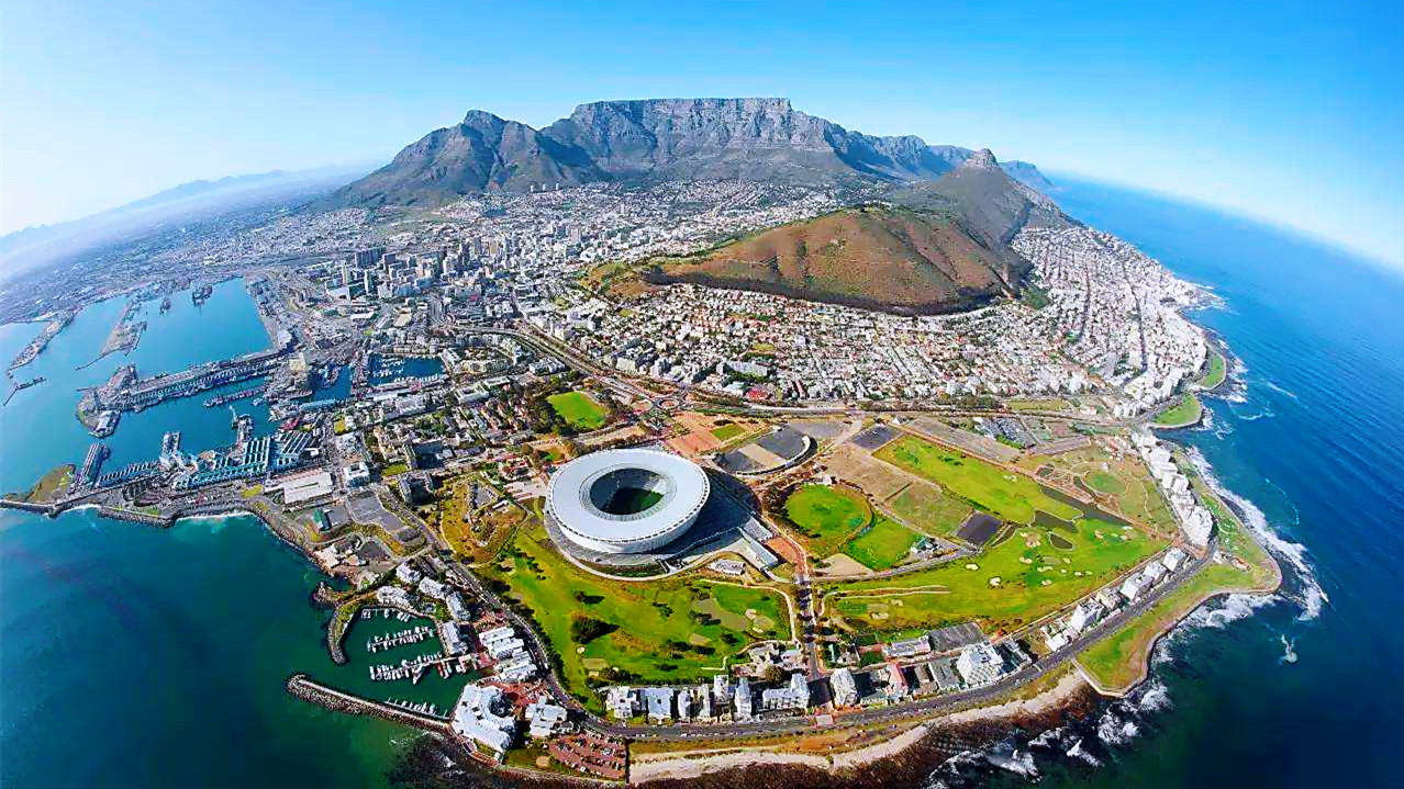 南非开普敦，左手印度洋，右手大西洋