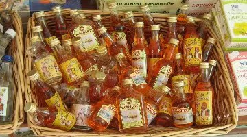 工信部：前4月全国规模以上酿酒企业白酒产量260.9万千升