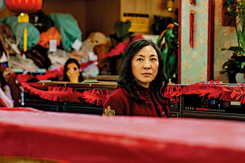 平行时空 /《奇异女侠玩救宇宙》 华裔母亲变身“超级英雄”