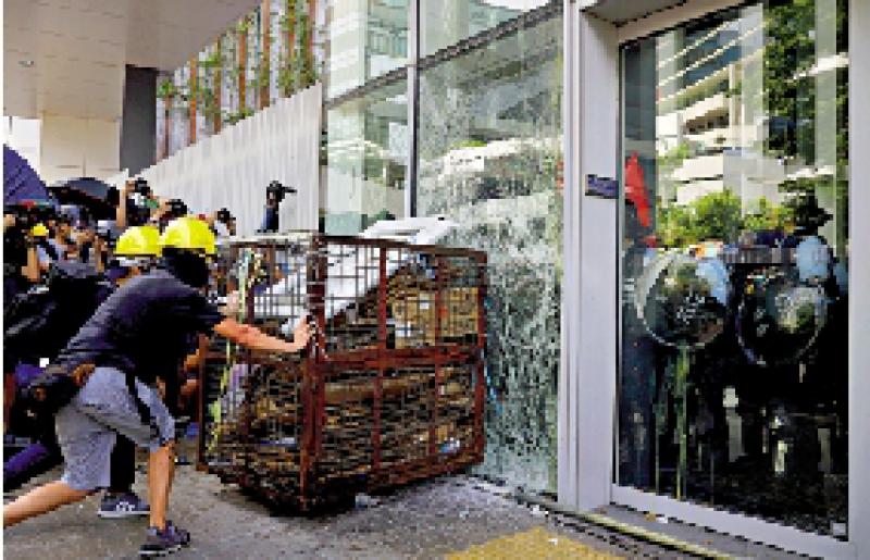 ﻿大公故事\报道真相　维护国安