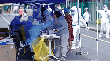 国家医保局：今年已预拨200亿元保障新冠患者救治