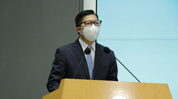 邓炳强：将继续维护国家安全守护香港 不掉以轻心
