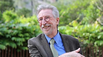 回眸25年 | 居港外国人士：我感受到活力、自由、高效的香港