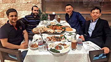 庆祝回归25周年 | 二代港商 跑遍中东抢单