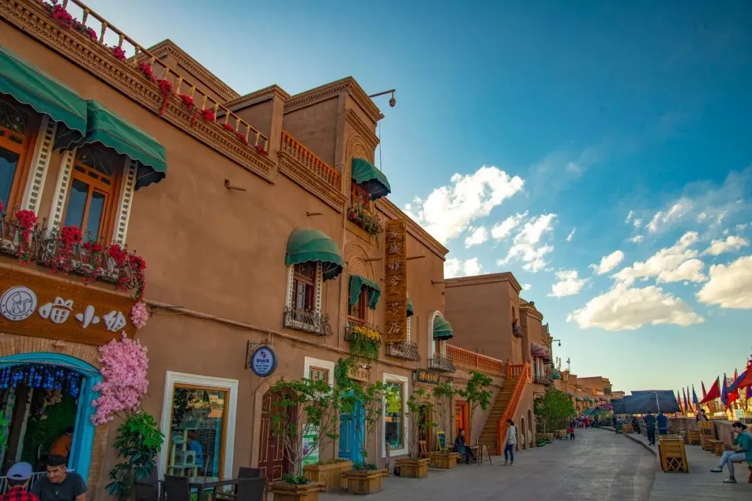 中国版“摩洛哥”，浪漫与质朴的西部“异域”天堂