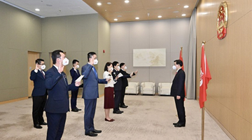 4名副局长2名政助过渡到新班子 即日宣誓就职