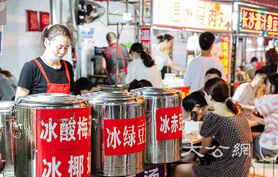 合肥蜀山區:「夜經濟」點亮城市生活 點燃消費潛力