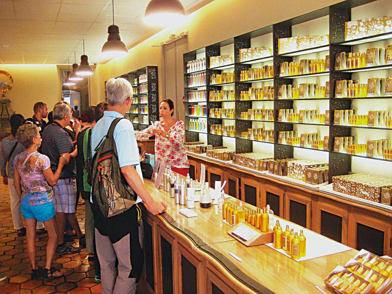 世界「香都」格拉斯\海 龍