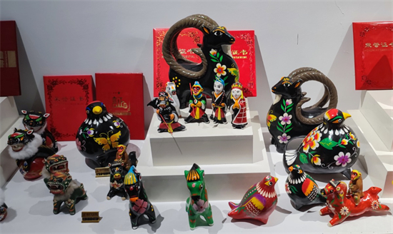 宋楷战：让民间泥玩变艺术品 把老祖宗手艺传下去