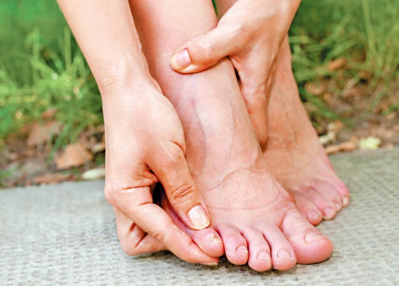 ﻿中医．生活/脚趾尾“筋伤”反复疼痛\注册中医 黄坚峰