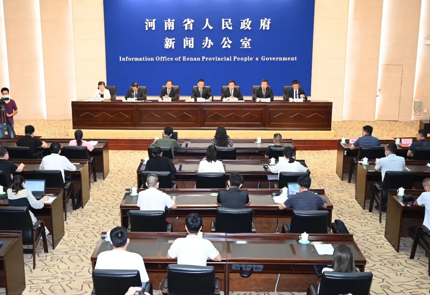 中国公路单车联赛今秋在豫举办 300余职业选手赏黄河沿线风景