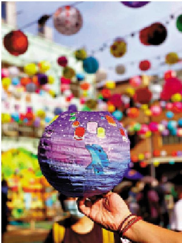 ﻿人月两圆/秋日花灯祭