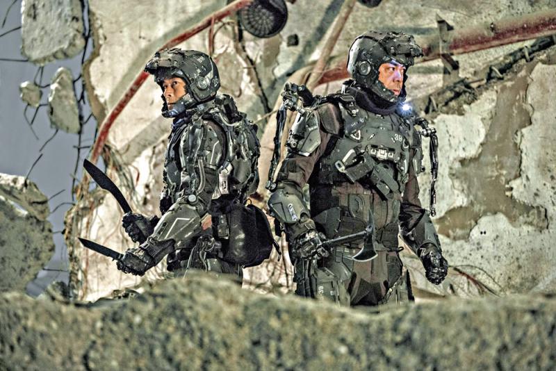 机甲钜製/古天乐十年磨一剑 《明日战记》冲击视觉