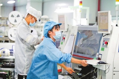 科技兴企 拓展市场