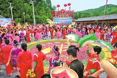 大别山下说丰年