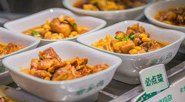 老乡鸡IPO迎“大考”：实控人行贿、增资有瑕疵，关联交易疑云密布