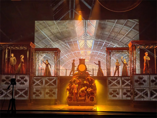 音乐剧《安娜•卡列尼娜》掀起俄式美学风暴