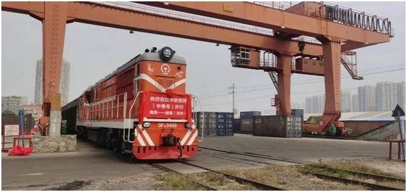 南阳中欧班列常态化开行