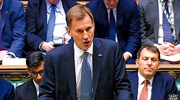 英国新预算案大幅加税 二战以来最高