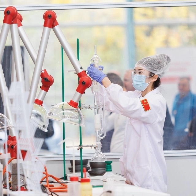 河南女孩获世界技能大赛金牌