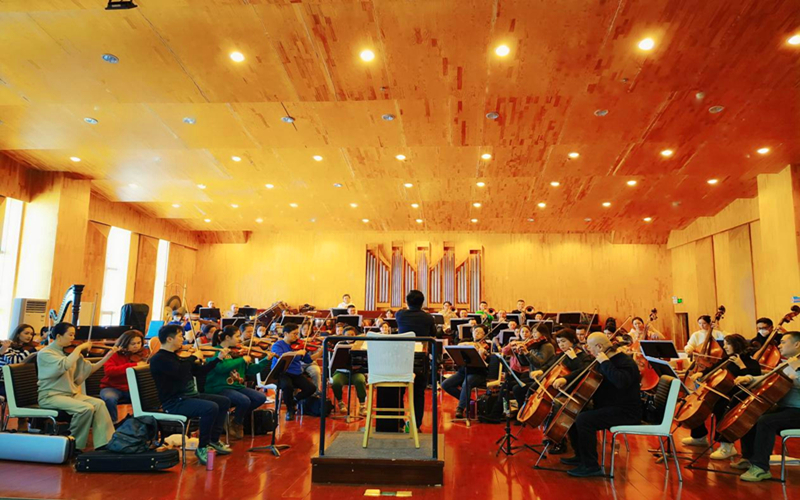 年末焕新  新疆乌鲁木齐开启新演出季