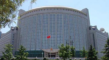 外交部：因时因势为跨境人员往来提供便利