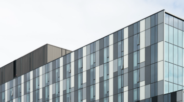 润华生活服务通过港交所聆讯，上半年收益3.21亿元