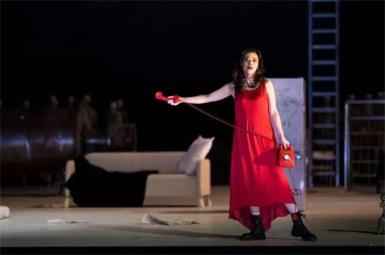 余华原著、孟京辉导演《第七天》杭州站拉开帷幕