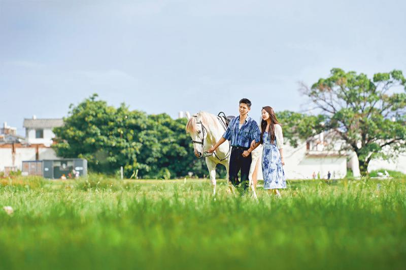 ﻿《去有风的地方》 爱情如诗 大理如画