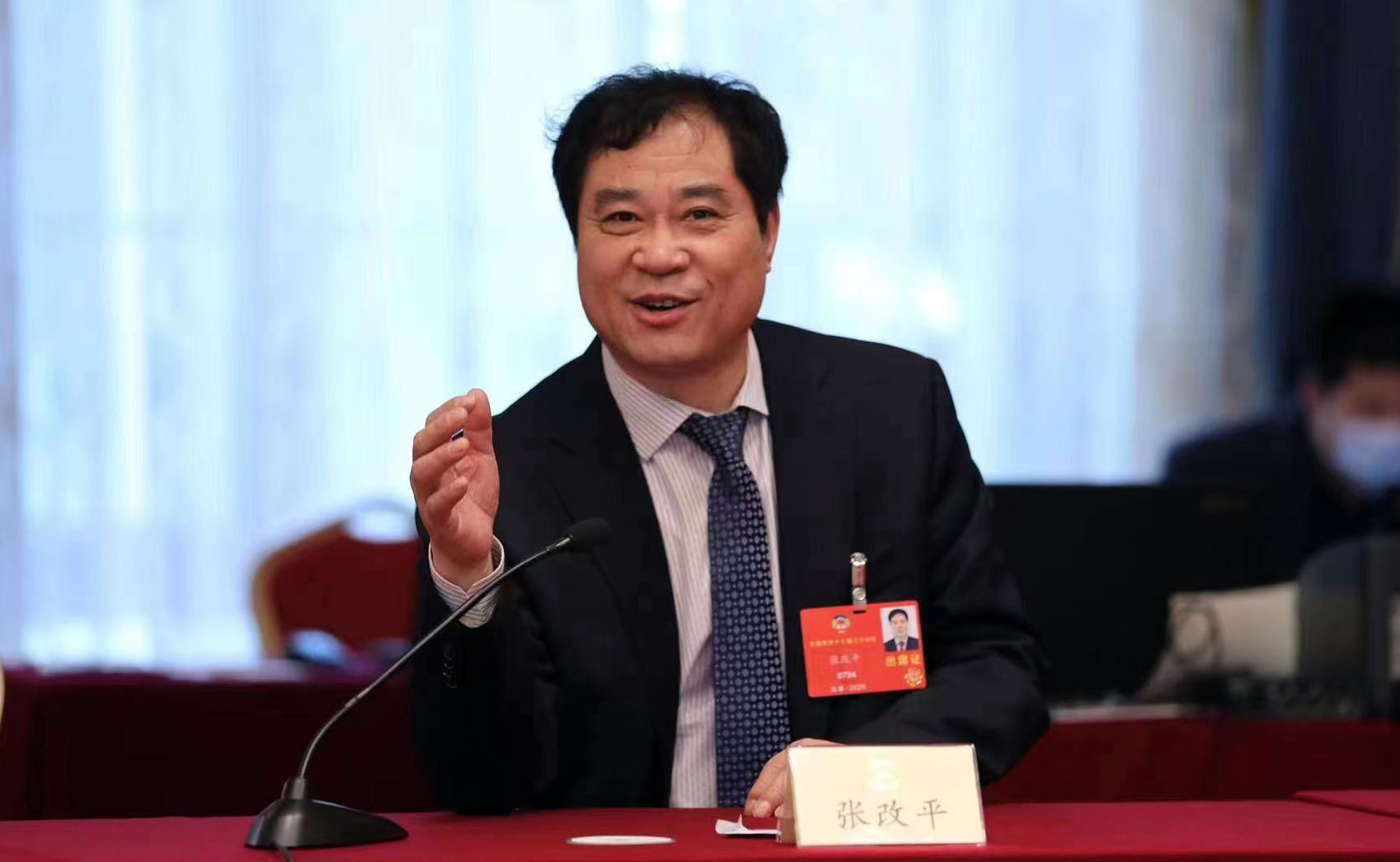 张改平受聘2023郑州龙湖半程马拉松宣传大使