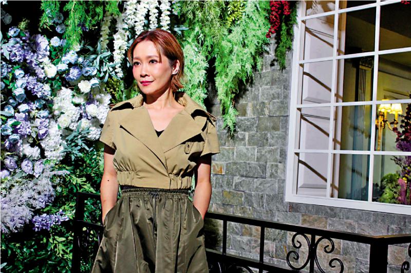 关心妍4月开慈善骚 “蚀本都做”