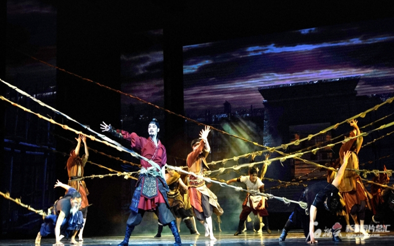 开启归乡之旅 舞剧《五星出东方》和田首演