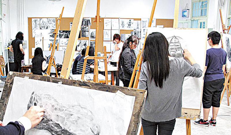 补底路径/浸大副学士衔接大学　“2+2”无缝衔接