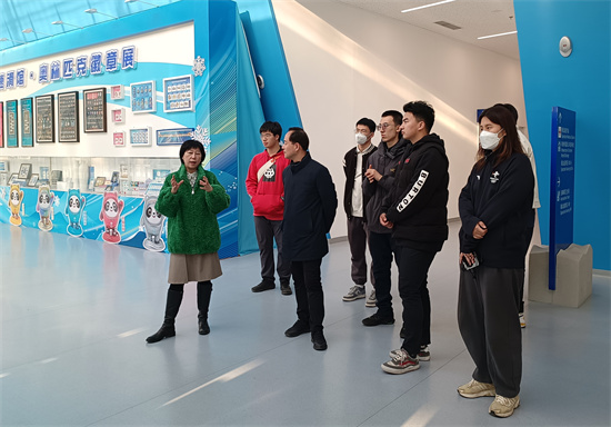 講好中國冰雪故事 北京體育大學師生入「冰絲帶」調研
