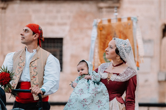 绚烂庆典，法雅节点燃西班牙式狂欢